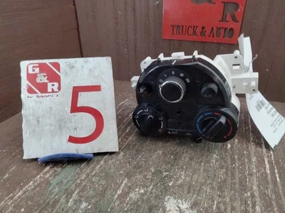 Nissan Versa 2015-2018 aire acondicionado control de temperatura térmico  Foto 1 de 4