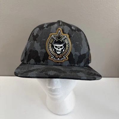 CALL OF DUTY Prestige Emblem Adjustable Snapback Hat NWOT - Imagem 1 de 4