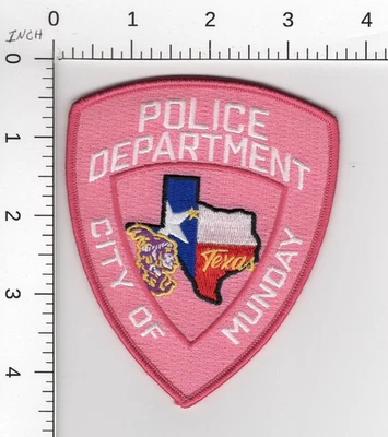 PARCHE POLICIAL COLECCIONABLE DOMINGO TEXAS 🩷 (CONCIENTIZACIÓN ROSA SOBRE EL CÁNCER DE MAMA) Foto 1 de 2