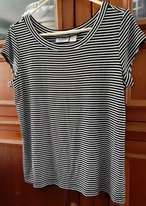 NEU CHICOS TRAVELLERS SCHWARZ & WEISS GESTREIFTER KURZÄRMELIGER PULLOVER OBERTEIL GRÖSSE 2 - Bild 1 von 3