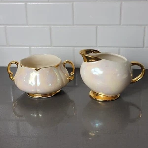VINTAGE ELLGREAVE BURSLEM ENGLAND IRIDESCENT CREAM AND SUGAR GOLD TRIM - Picture 1 of 9