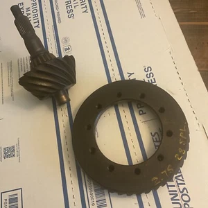 RARE USED 2.75 28 Spline RING PINION GEAR SET OEM by Ford Vintage - Picture 1 of 12