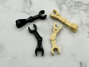 Lego Parts 4 Black / Tan Droid Arm Mechanical & Straight Clips No 59230 / 30377 - Picture 1 of 1