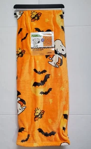 Peanuts Snoopy Woodstock Vampire Bats Halloween Plush Throw Blanket 50x70 🎃New - Picture 1 of 6