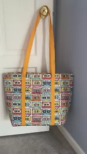 Handgefertigte Tasche mit Innenstruktur Retro Kassetten - Bild 1 von 10