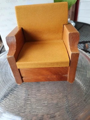 Sillón de madera vintage para salón muebles de muñeca StromBecker - Hecho en EE. UU. Foto 1 de 4