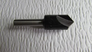 FUNSADOR DE 90 GRADOS DE FLAUTA ÚNICA--VÁSTAGO DE 1/2" X 1/4"--EE. UU. - Imagen 1 de 12