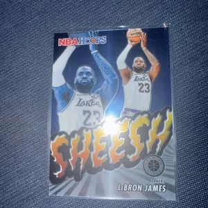2023-24 Panini NBA Hoops Premium Stock - Sheesh LeBron James #17 - Bild 1 von 5