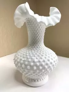 Jarrón Hobnail Grande Vintage Mediados de Siglo Fenton con Volantes Vidrio de Leche Blanco MCM - Imagen 1 de 8