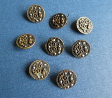 8 BUTTONS RUSTIC MEDIEVAL DOOR with PADLOCK - Vintage Fashion Buttons
