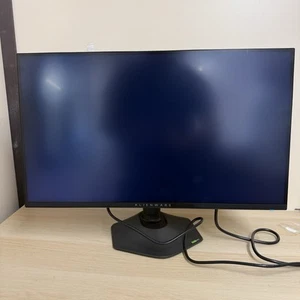 Alienware AW2725QF 4K Ultra Monitor (27") 3840 x 2160 - Bild 1 von 12