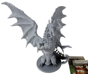 ZOMBICIDE: Green Horde Box FERAL DRAGON Mini & Cards NEW!! - Picture 1 of 4