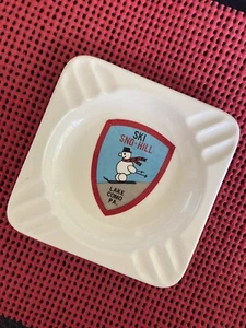 Vintage Ski Sno-Hill Lake Como Pennsylvania White Ceramic Ashtray - Picture 1 of 6