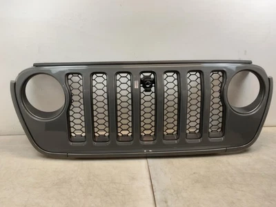 Rejilla Jeep JL Wrangler con inserción de cámara opcional gris PDN 2018-2023 072857 Foto 1 de 4