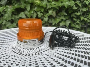 WOLO 3000-A Hawkeye 1 Amber LED Warning Light Plug In Adapter Magnetic Mount - Picture 1 of 3