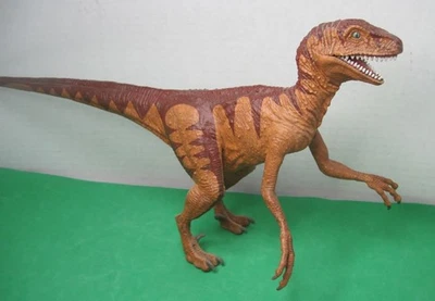 Lindberg '93 Jurassic Park JP Velociraptor Dinosaur Model Built-up Nicely 1:12 - Image 1 of 4