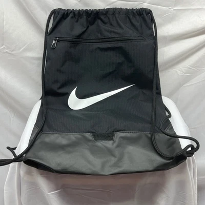 耐克黑色抽绳健身包背包 Swoosh 拉链口袋 — 第 1/4 张图片