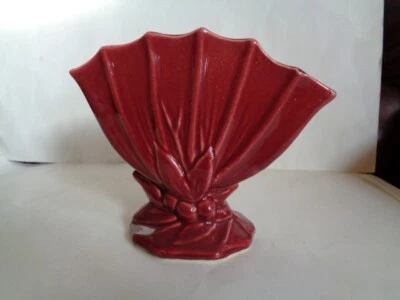 Vintage Original McCoy Leaves and Berries Fan 6" Vase.  - Image 1 of 4