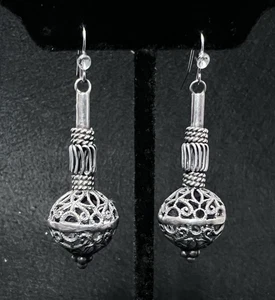 Orecchini Vintage Argento Sterling Ornati Filigrana Aperta Pergamena Lunghi 2" - Foto 1 di 11