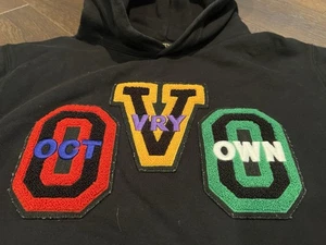 Felpa con cappuccio Drake Octobers Very Own OVO Varsity Patch ricamata taglia Large L - Foto 1 di 6