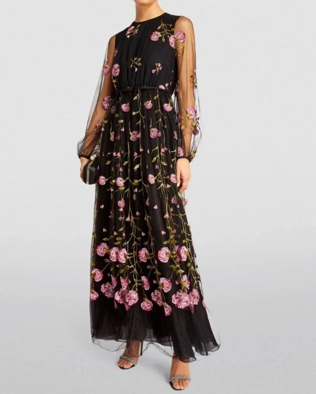 Vestido Giambattista Valli Pre-Otoño 23’ Negro Rosa Bordado Manga Larga $7000 Foto 1 de 4