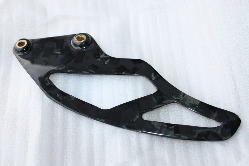 Triumph Street Triple 765 RS 2021 2022 2023 2024 cache coroa forja de carbono - Imagem 1 de 1