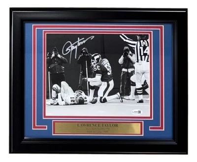 Lawrence Taylor Signed Framed 8x10 New York Giants Cunningham Sack JSA QR - Image 1 of 2