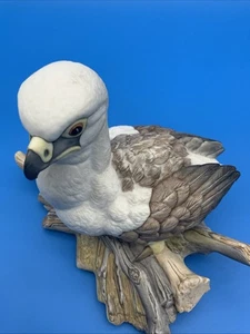 Águila de porcelana dorada en nido William Kazmar #145 de colección - Imagen 1 de 8
