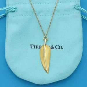 Vintage Tiffany & Co. 18K Yellow Gold Long Leaf Feather Necklace 15in RARE JPN - Picture 1 of 10