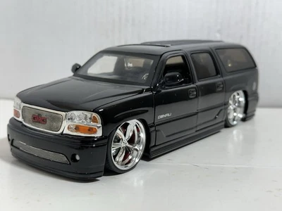 JADA BIGTIME BTK 2002 GMC YUKON DENALI NEGRO MODELO DIECAST 1:24 NUEVO SIN CAJA Foto 1 de 4