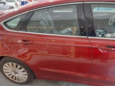 Used Rear Right Door Assembly Rear Side fits: 2016 Ford Fusion Rear Right Grade — 第 1/4 张图片
