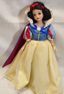 Disney Snow White Princess Brass Key 9.25" Porcelain Doll - Picture 1 of 5