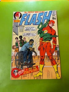 Flash 201 VF+ 1970 DC Comics Golden Age Story 8.2 - Picture 1 of 24