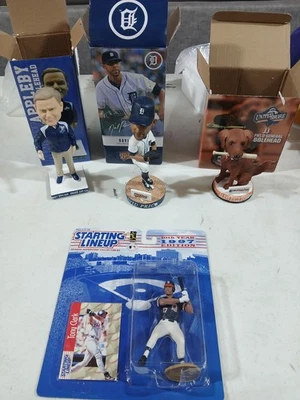 底特律老虎队和 USBPL 批量 - 首发阵容 Tony Clark;David Price 摇头公仔 — 第 1/4 张图片