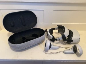 Oculus Quest 2 256GB All-in-one VR Headset – Controllers - White With Case - Picture 1 of 7