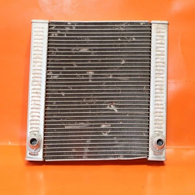 Radiador auxiliar derecho bmw m8 m5 750 850 2018 2019 1711 8620207 OEM Foto 1 de 4