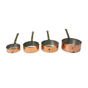 Juego de 4 tazas medidoras vintage de cobre y latón con boquilla y mango PESADO - Imagen 1 de 18