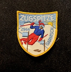 Parche de esquí vintage ZUGSPITZE Garmisch-Partenkirchen solapa recuerdo viaje - Imagen 1 de 3