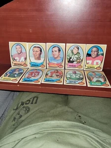 1970 TOPPS FOOTBALL NEAR SET LOT OF (10) CARDS - Picture 1 of 3