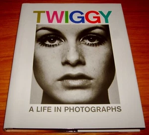 TWIGGY-A LIFE IN PHOTOGRAPHS-SIGNED-HB-1ST-2009-F-NATIONAL PORTRAIT GALLERY-RARE - Bild 1 von 12