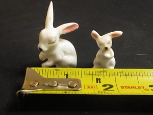 Vintage Konvolut 2 Hagen Renaker weiß Baby Hase Kaninchen - Bild 1 von 9