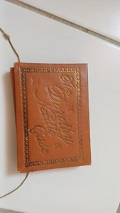 The Dorothy Needle Sewing Case - Picture 1 of 6