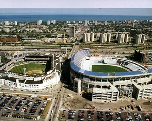 COMISKEY PARK NEW & OLD 8X10 PHOTO BASEBALL PICTURE CHICAGO WHITE SOX MLB - Picture 1 of 1