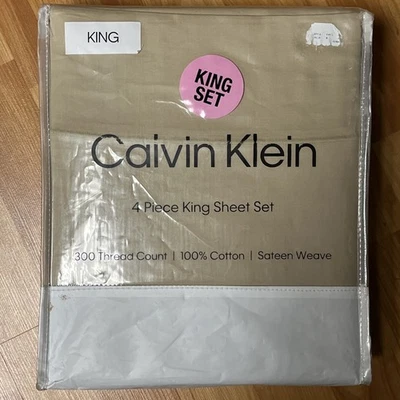 NUEVO CON ETIQUETAS CALVIN KLEIN King Size Beige 4 piezas Juego de sábanas de satén 100 % algodón 300 hilos Foto 1 de 4