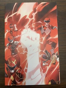 Power Rangers Universe (2021 Boom) #1B Dan Mora 1:10 Variant Cover - Picture 1 of 2