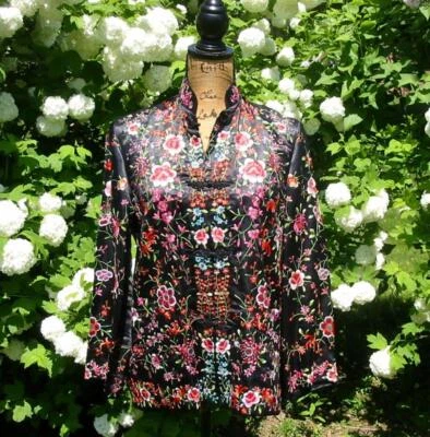 Vintage Chinese Embroidered Rayon and Silk Flowers Black Short Jacket Robe M - Image 1 of 4