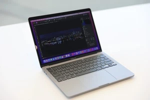 2022 Apple MacBook Pro 13.3" M2 Touch Bar 10C GPU 8GB RAM 256GB/512 SSD OPEN BOX - Picture 1 of 7