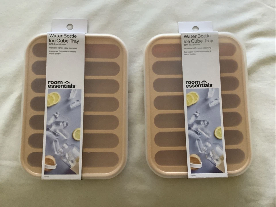 Bandeja de cubitos de hielo para botella de agua de silicona con tapa 7 ranuras, juego de 2 Room Essentials Foto 1 de 1