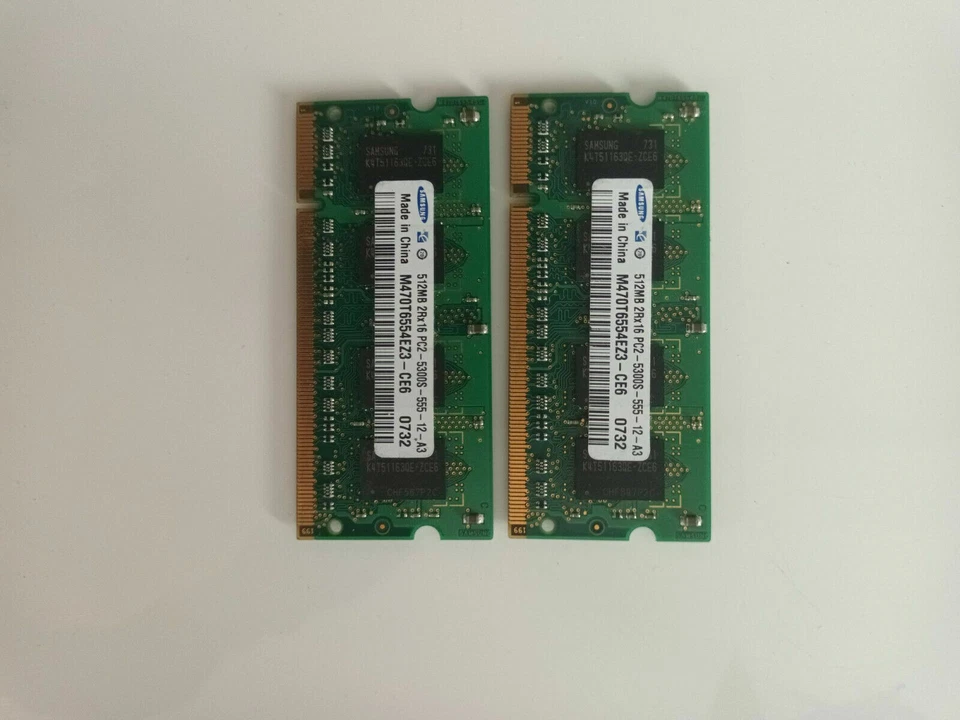 lot 2 BARETTE MEMOIRE PORTABLE SODIM 256mb samsung - Photo 1/1