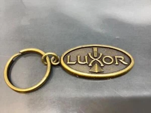 Vintage Promo Keyring LUXOR HOTEL CASINO Keychain LAS VEGAS Ancien Porte-Clé USA - Picture 1 of 3